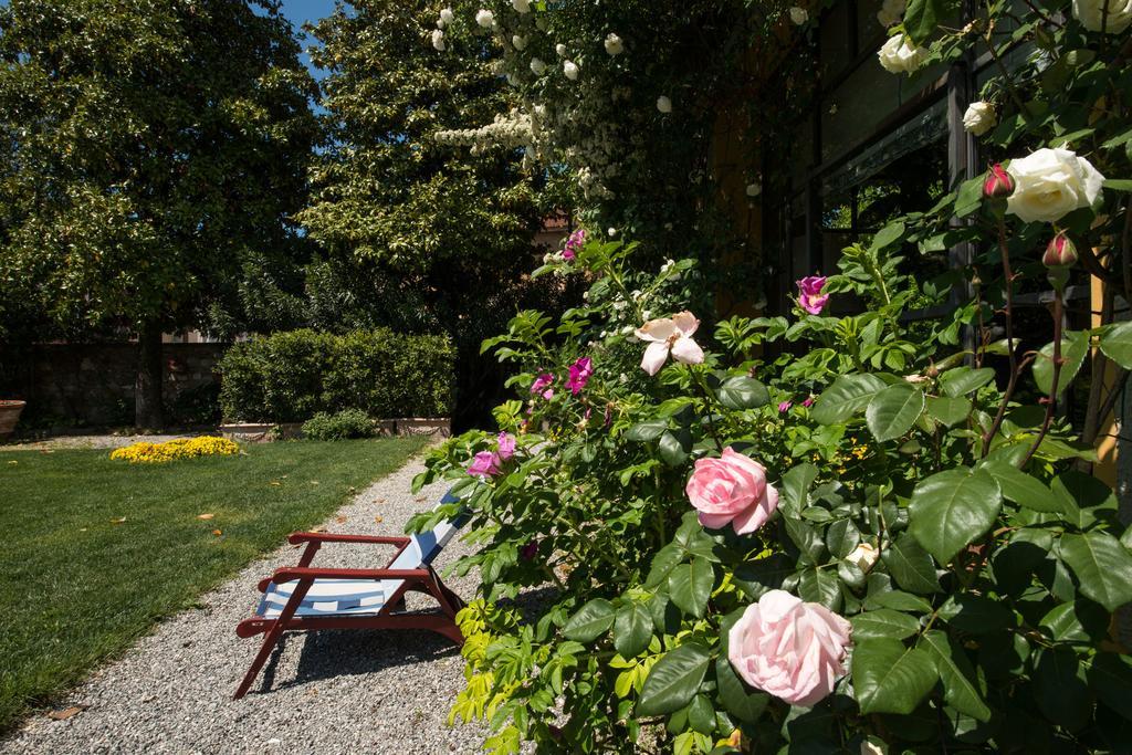 Al Porto Di Lucca B&B Exterior foto