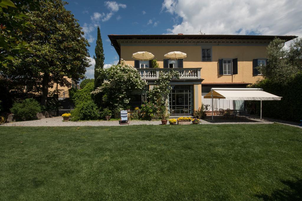 Al Porto Di Lucca B&B Exterior foto